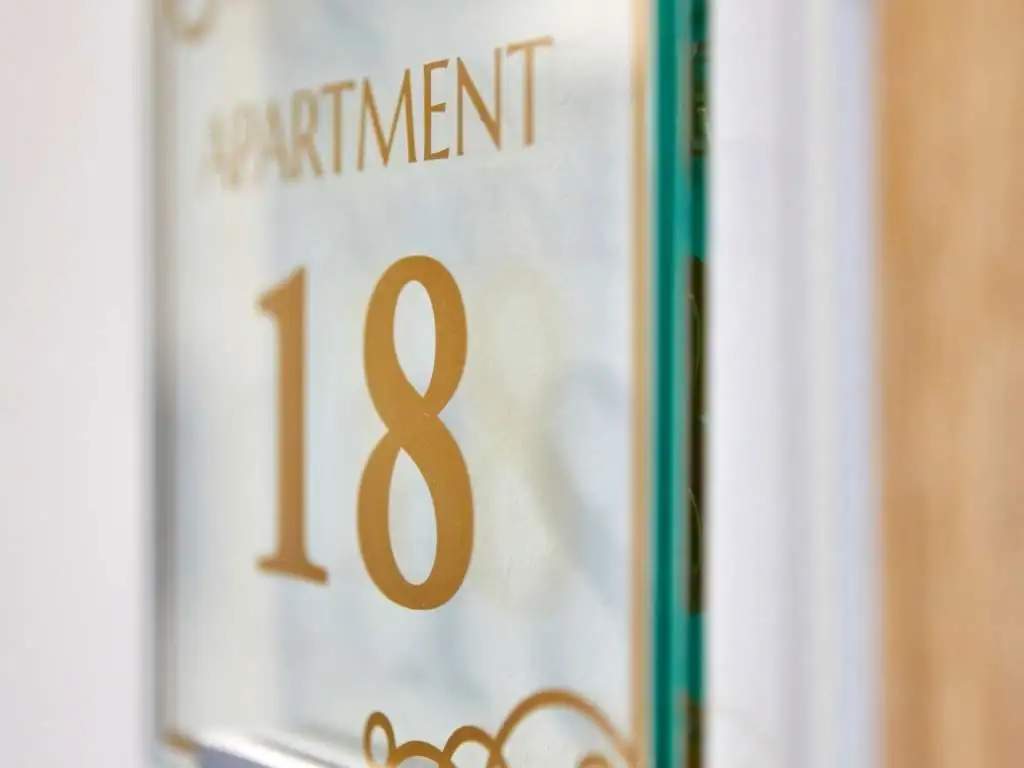 Apartment 18